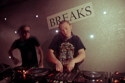 Live@Cosmos Charging Party (25-02-2010)